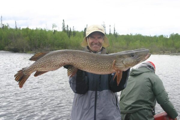 Fishing in Reindeer Lake 2009